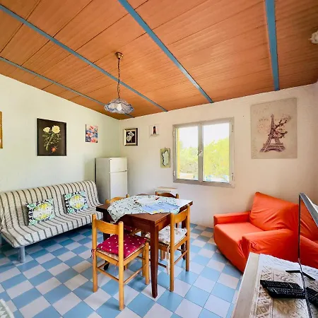 Casa vacanze Bilocale A Due Passi Dalla Piazza Di Rena Majore