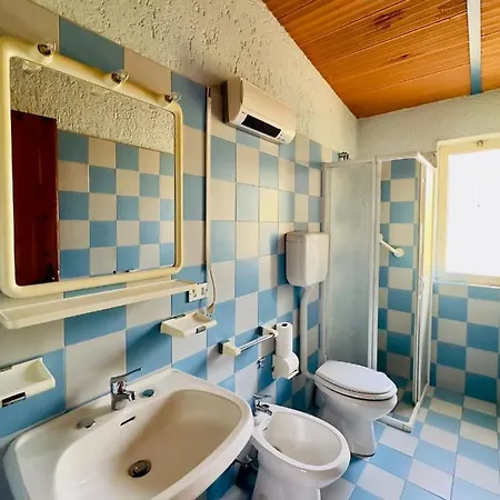 Bilocale A Due Passi Dalla Piazza Di * Rena Majore